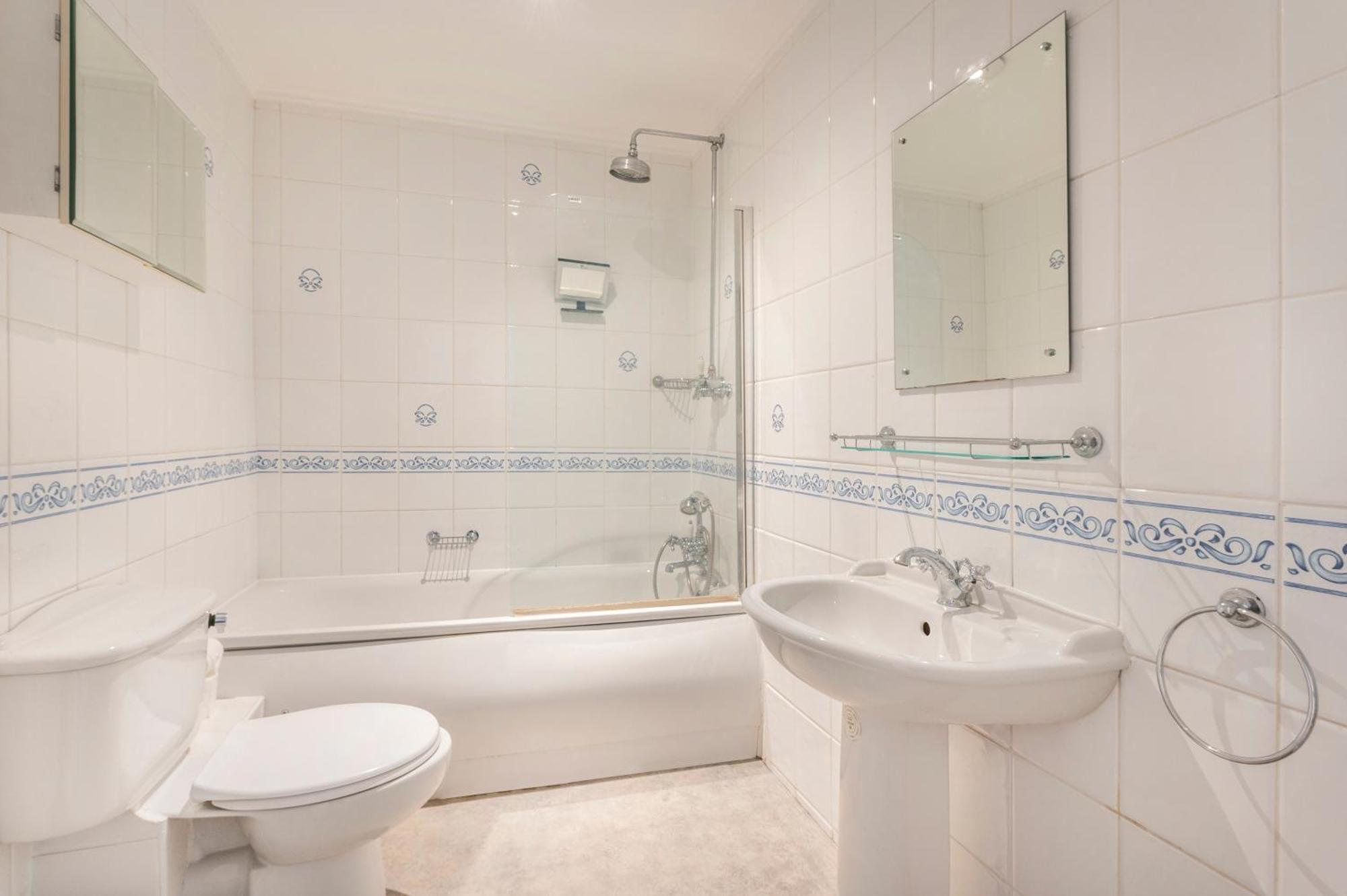 2 Min Walk Earls Court Station - Luxury 2 Bedroom Flat London Eksteriør billede